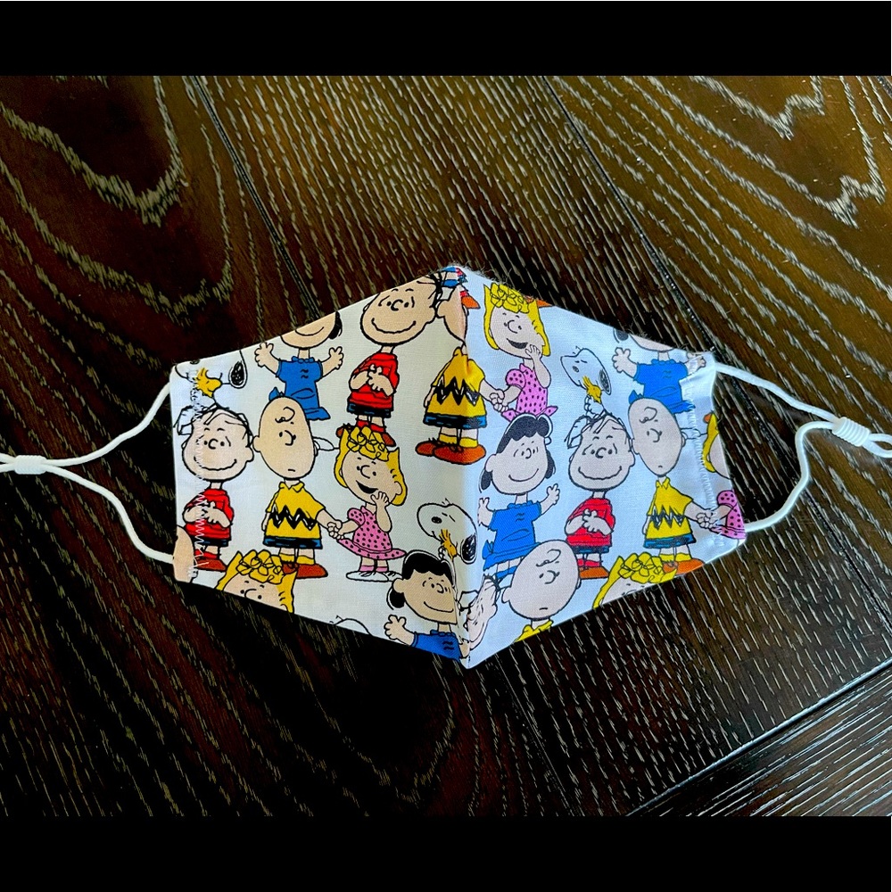 1-$5.00 Charlie Brown & Peanuts 😷